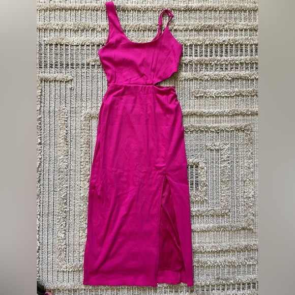 Lulus Magenta Midi Dress - Picture 1 of 3